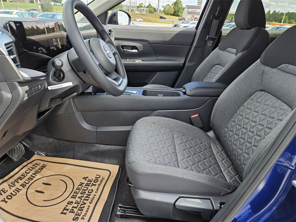 2026 Nissan Kicks SV photo 4