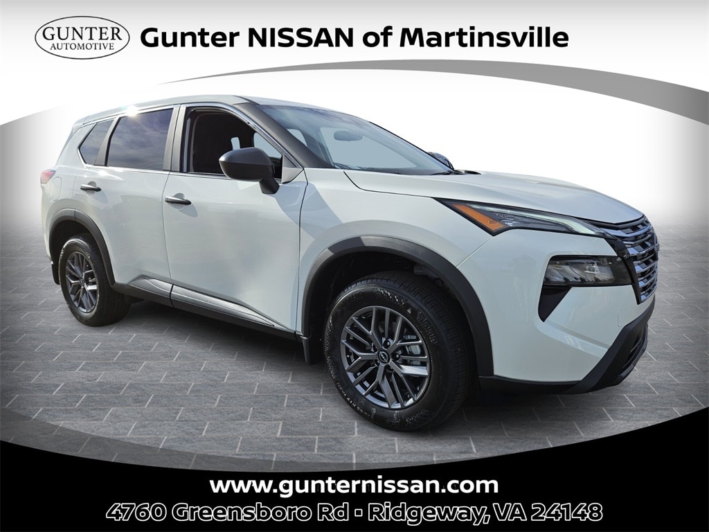 2026 Nissan Rogue S's photo