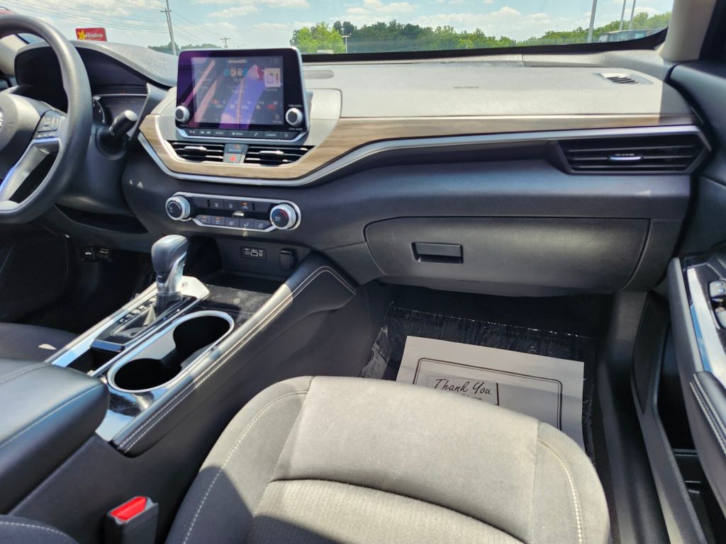 2023 Nissan Altima SV - Photo 15