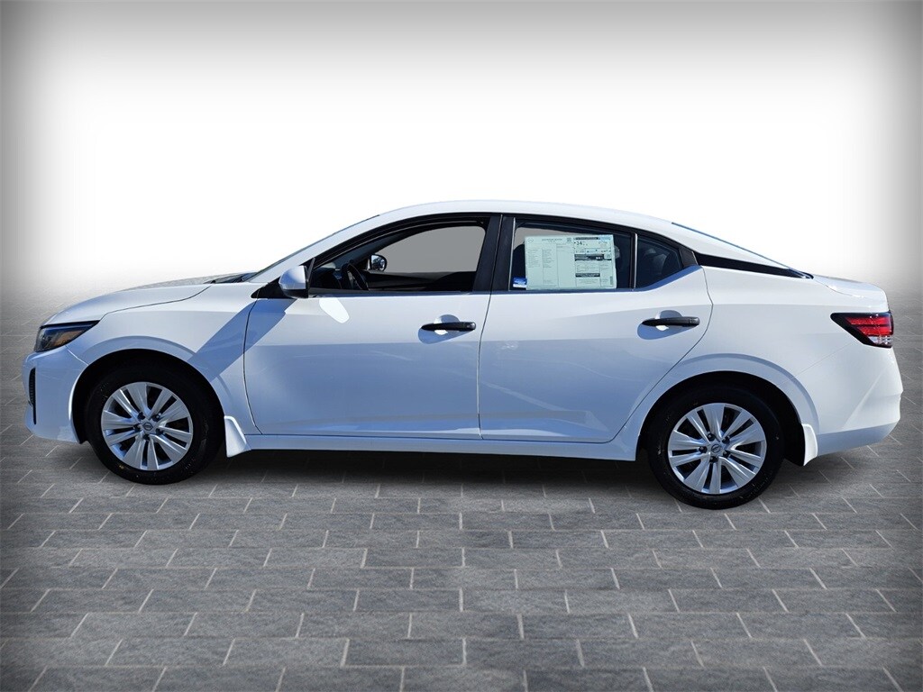 2025 Nissan Sentra S photo 3