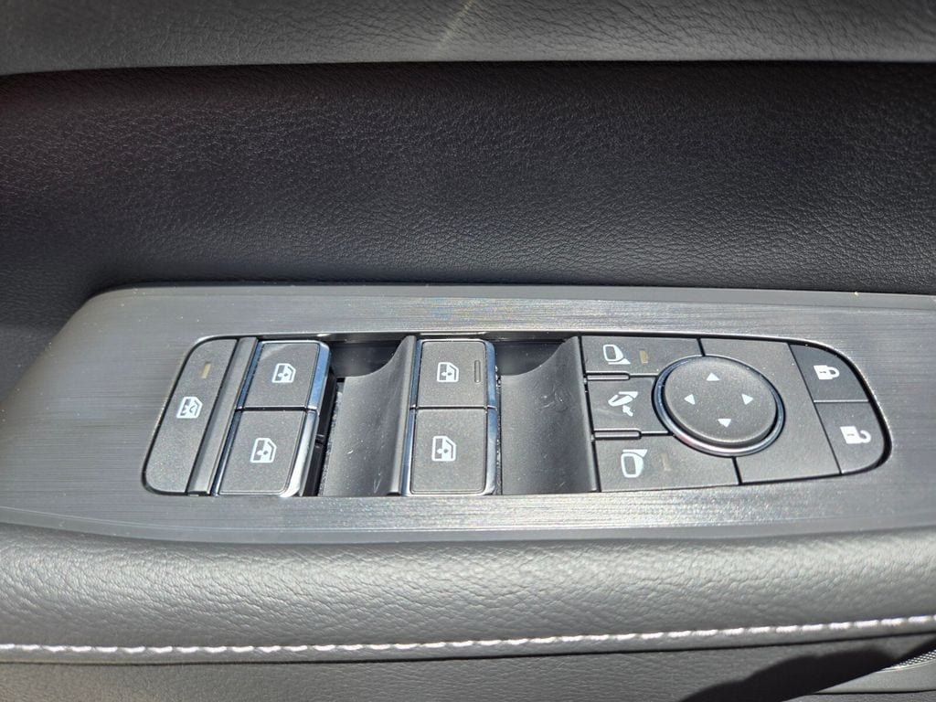 2026 Nissan Armada PRO-4X - Photo 14