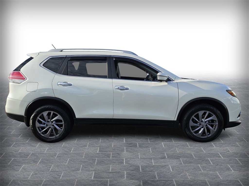 Used 2016 Nissan Rogue SL SUV