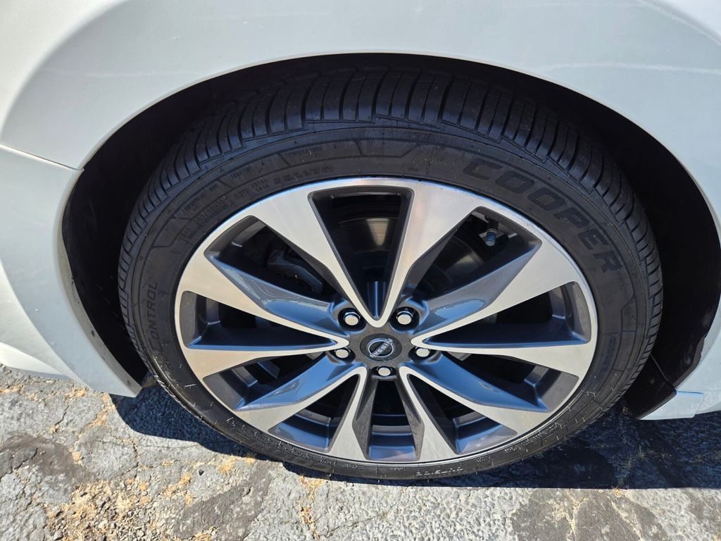 2023 Nissan Maxima Platinum - Photo 25