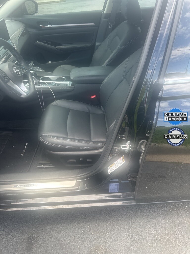 2025 Nissan Altima 2.5 SL photo 3