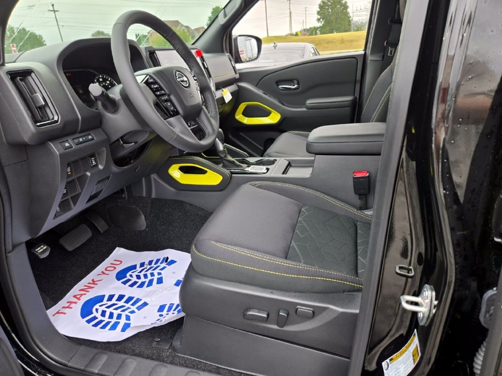 New 2027 Nissan Frontier SV Truck Crew Cab
