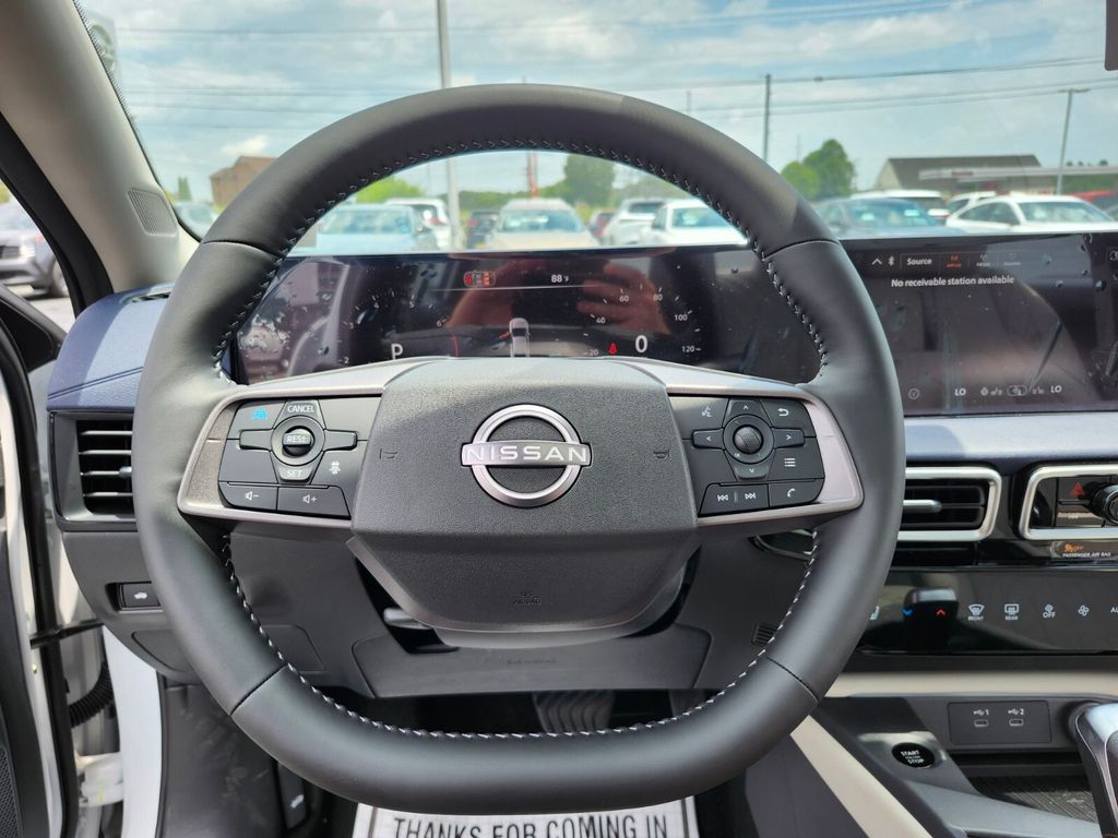 2026 Nissan Sentra SL - Photo 11