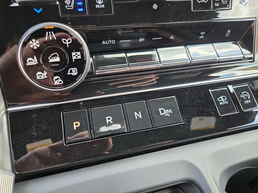 2026 Nissan Armada PRO-4X - Photo 9