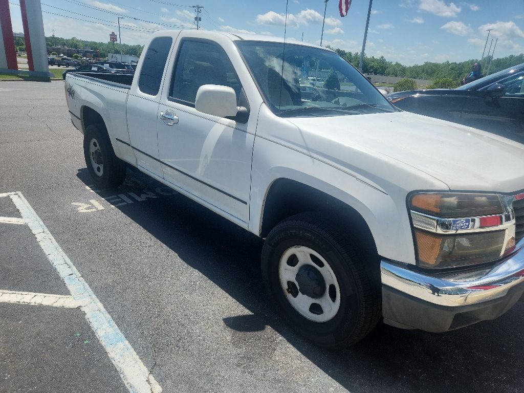 2009 GMC Canyon 4WD Extended Cab WT's photo