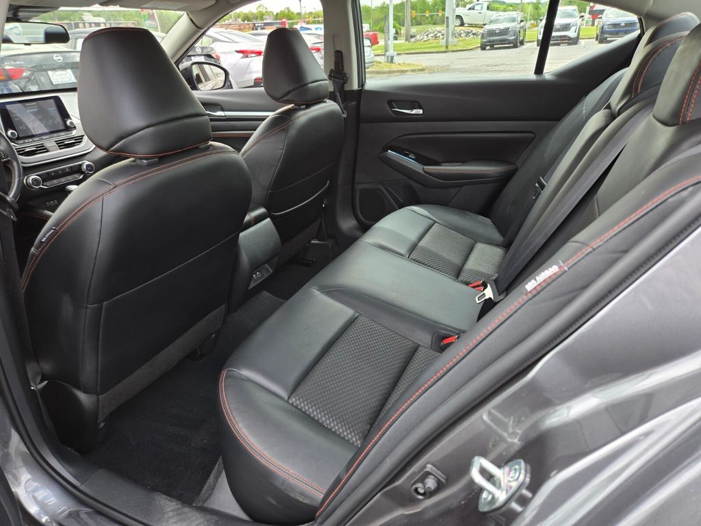 2023 Nissan Altima SR - Photo 8
