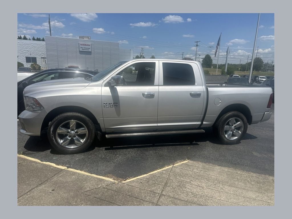 2013 RAM 1500 Express 4x4 Crew Cab's photo
