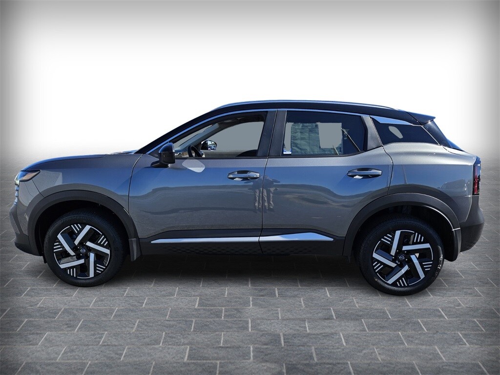 2026 Nissan Kicks SV photo 2