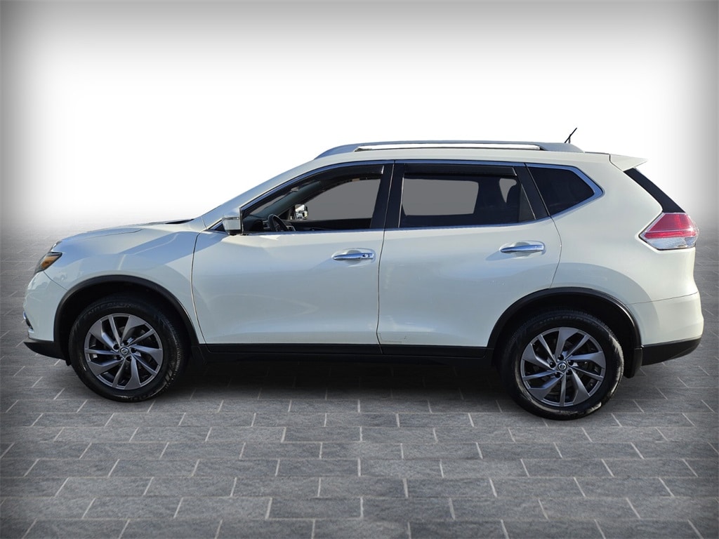 Used 2016 Nissan Rogue SL SUV