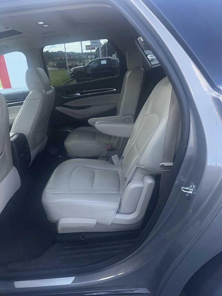2019 Buick Enclave Essence photo 4