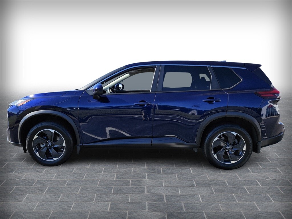2024 Nissan Rogue SV photo 4