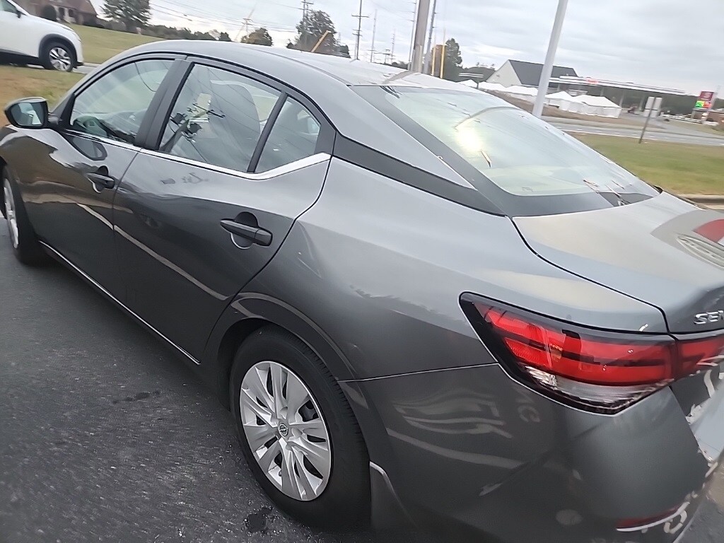 2024 Nissan Sentra S photo 4