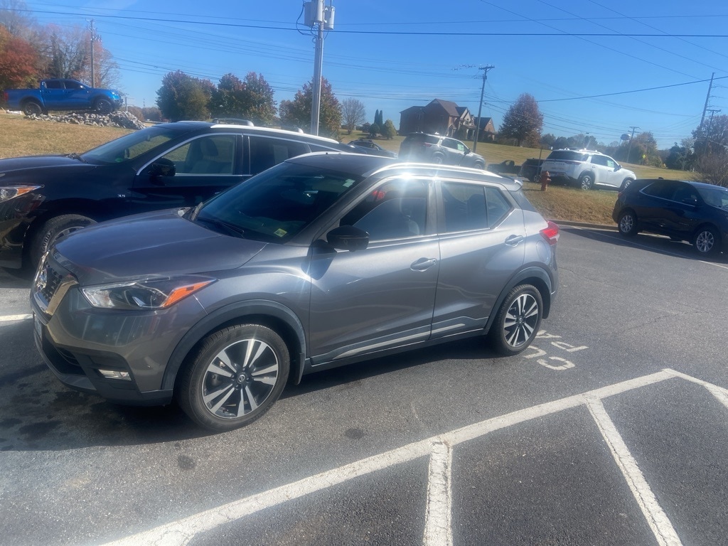 2019 Nissan Kicks SR