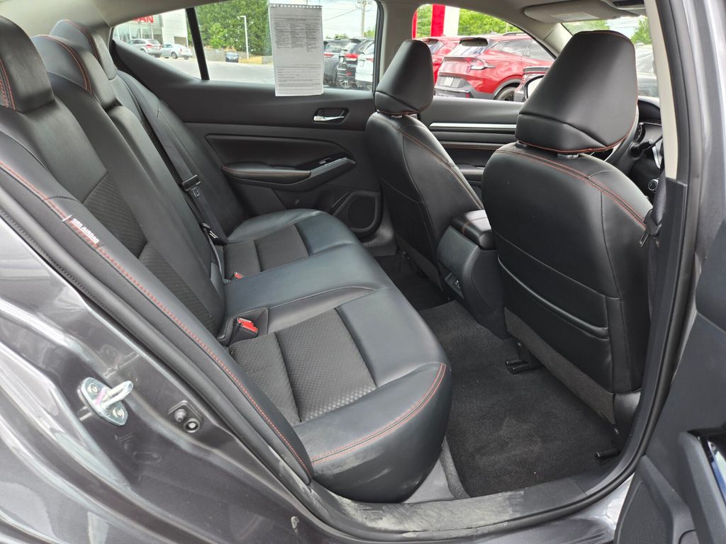 2023 Nissan Altima SR - Photo 14