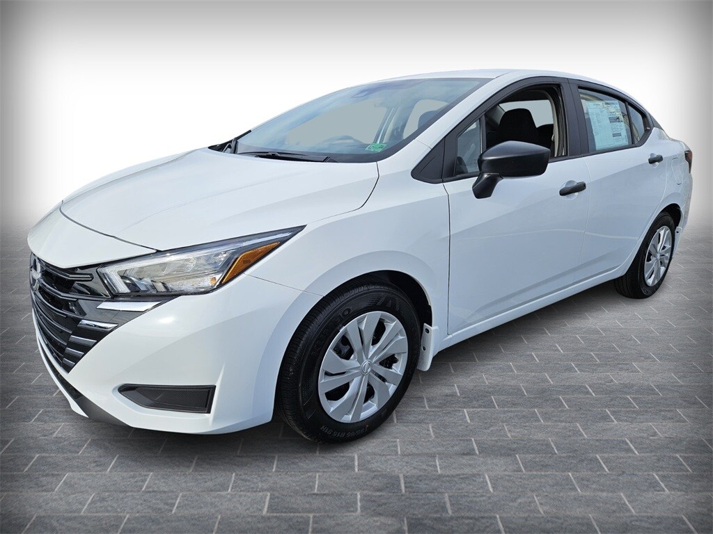 New 2025 Nissan Versa 1.6 S Sedan