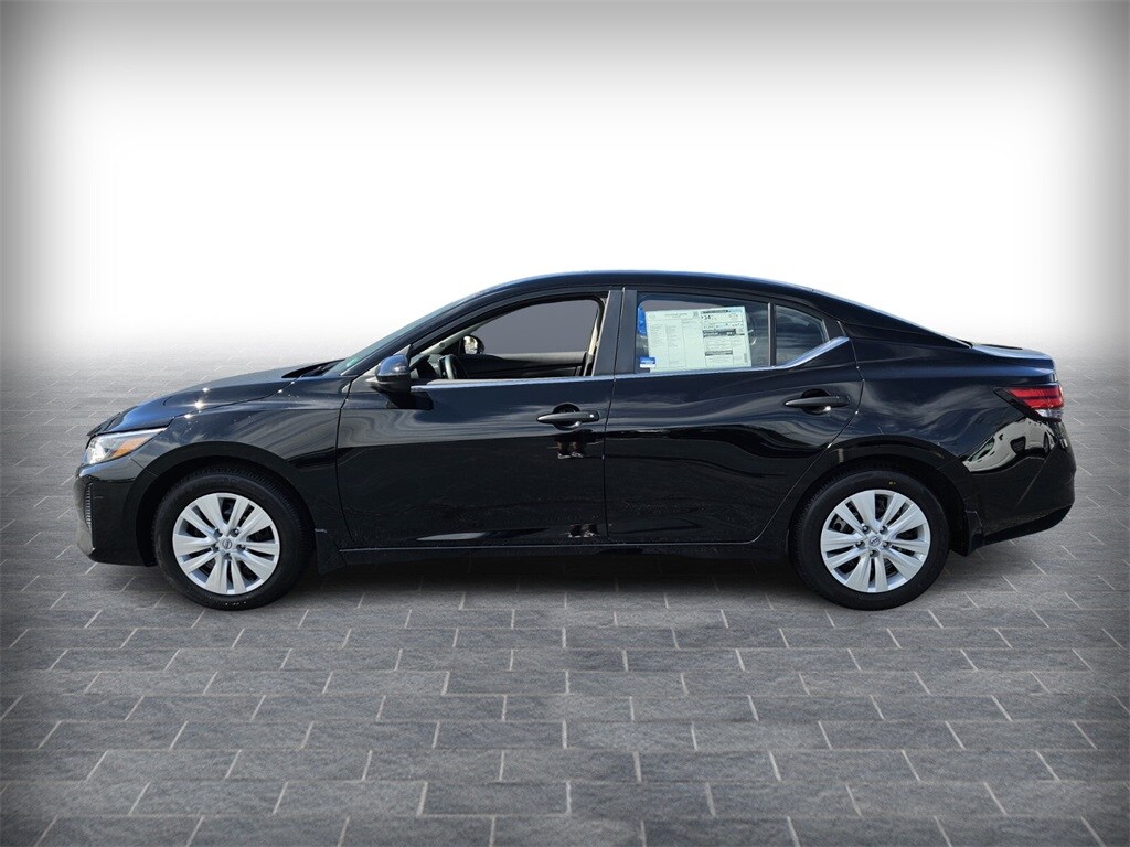 2025 Nissan Sentra S photo 3