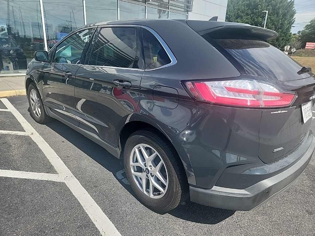 2021 Ford Edge SEL photo 4