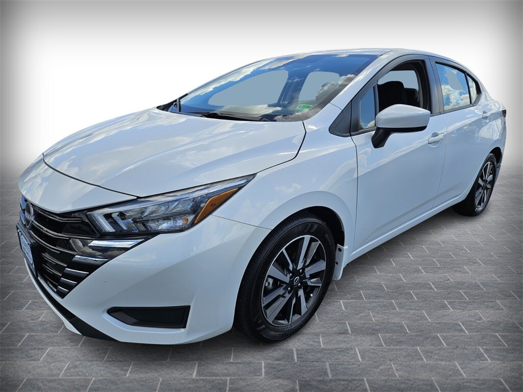2025 Nissan Sentra SV photo 2
