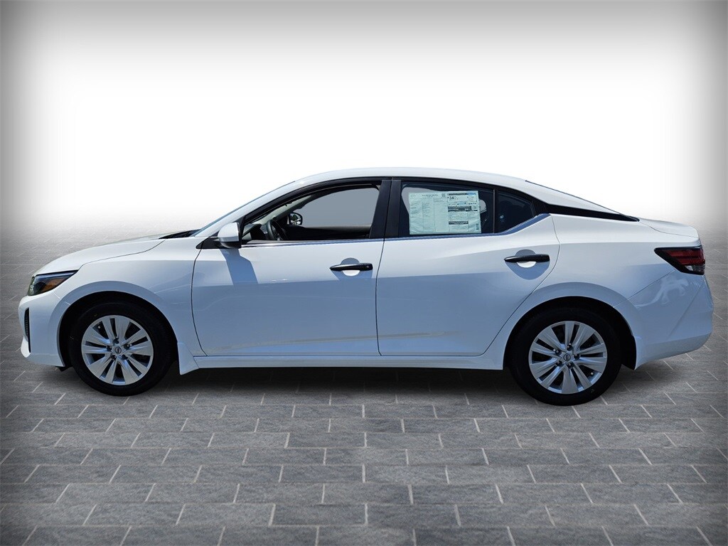 2025 Nissan Sentra S photo 3