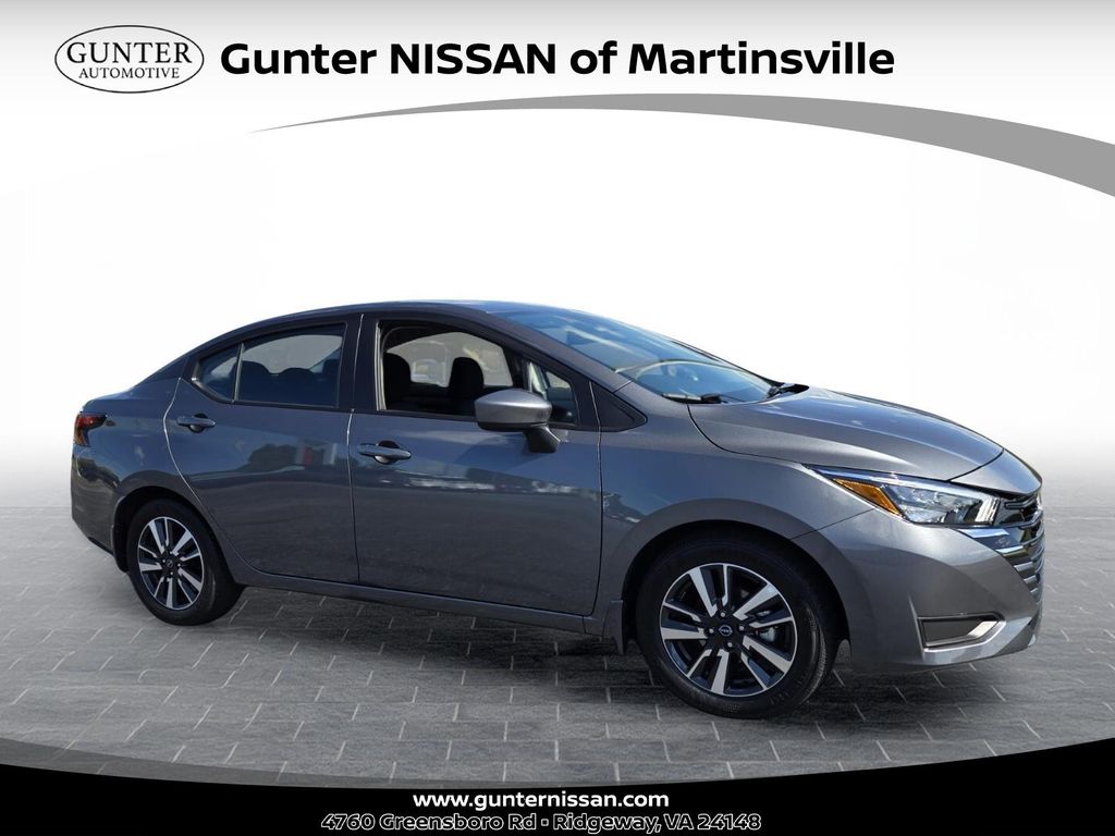 2025 Nissan Versa 1.6 SV CVT's photo