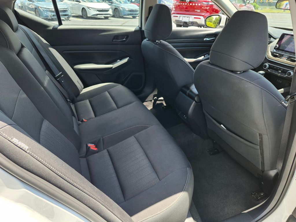 2023 Nissan Altima SV - Photo 19