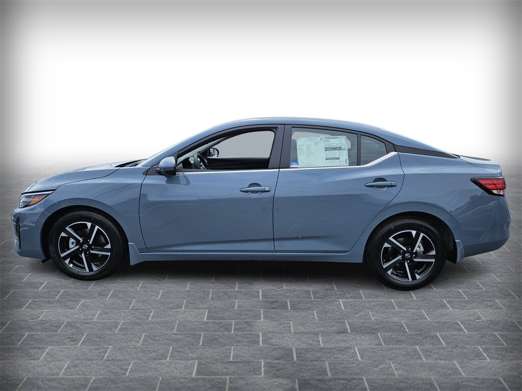 2025 Nissan Sentra SV photo 3