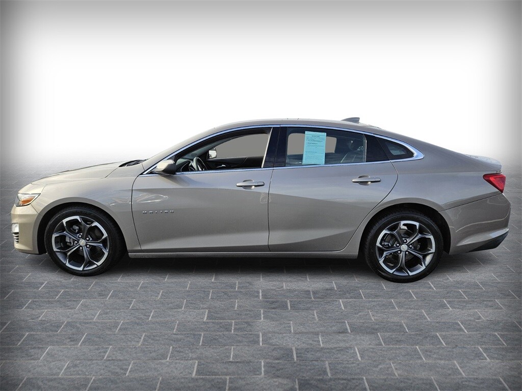 2023 Chevrolet Malibu 1LT photo 2