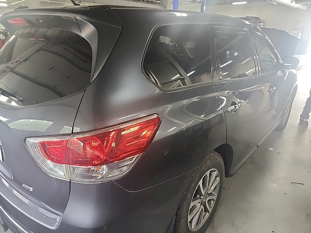 2014 Nissan Pathfinder S