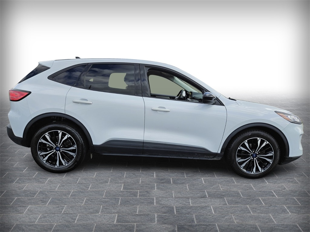 Used 2022 Ford Escape SE SUV