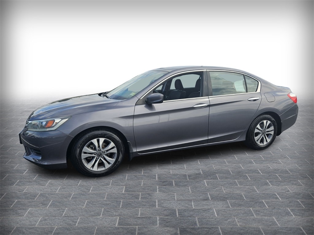 Used 2015 Honda Accord LX with VIN 1HGCR2F35FA268725 for sale in Ridgeway, VA