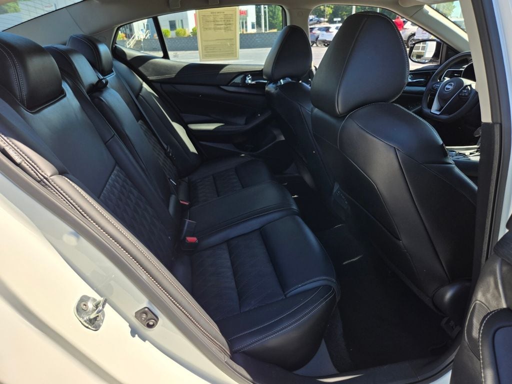 2023 Nissan Maxima Platinum - Photo 21