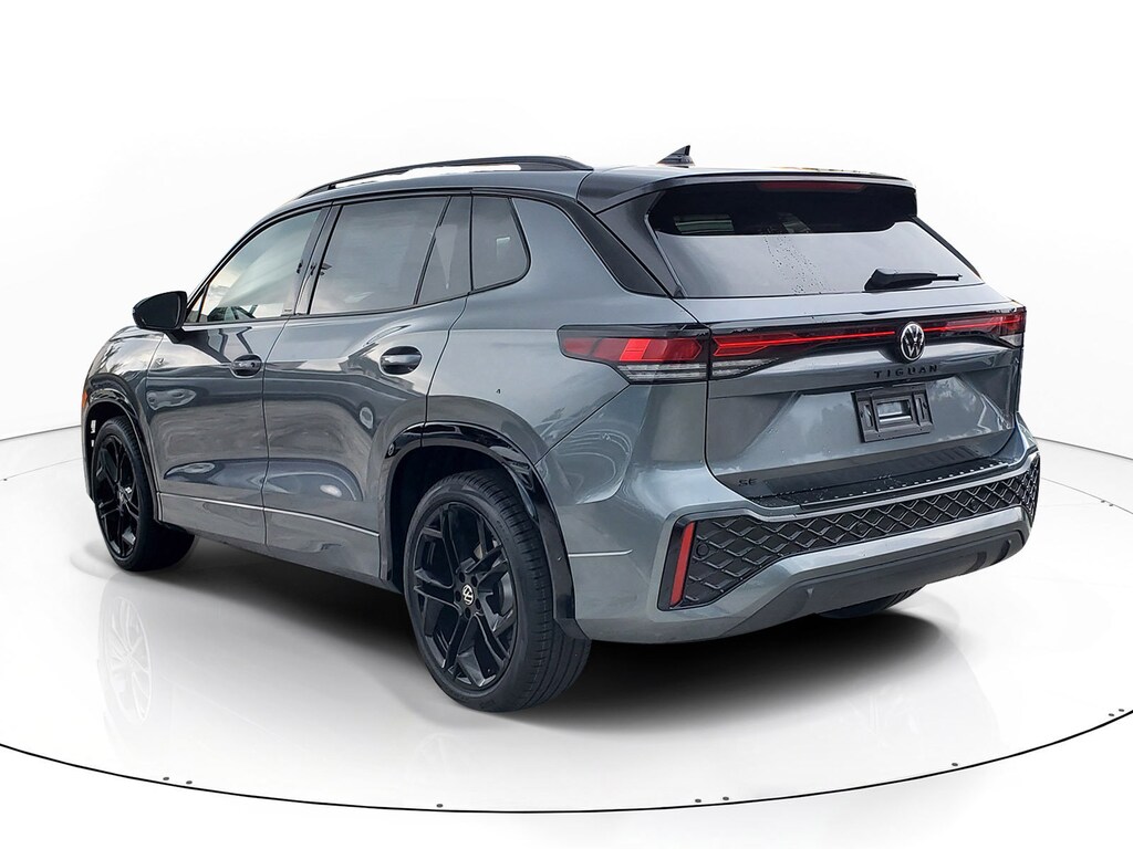 New 2026 Volkswagen Tiguan SE R-Line Black SUV