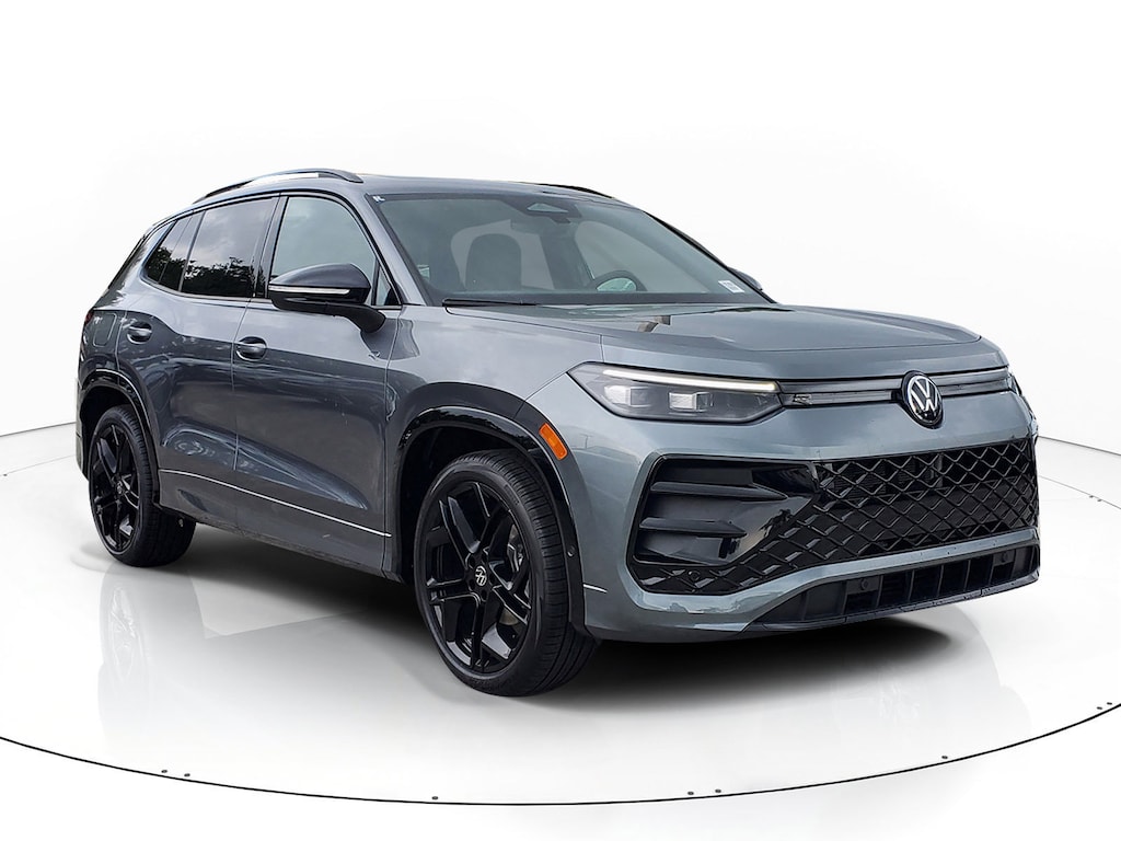 New 2026 Volkswagen Tiguan SE R-Line Black SUV