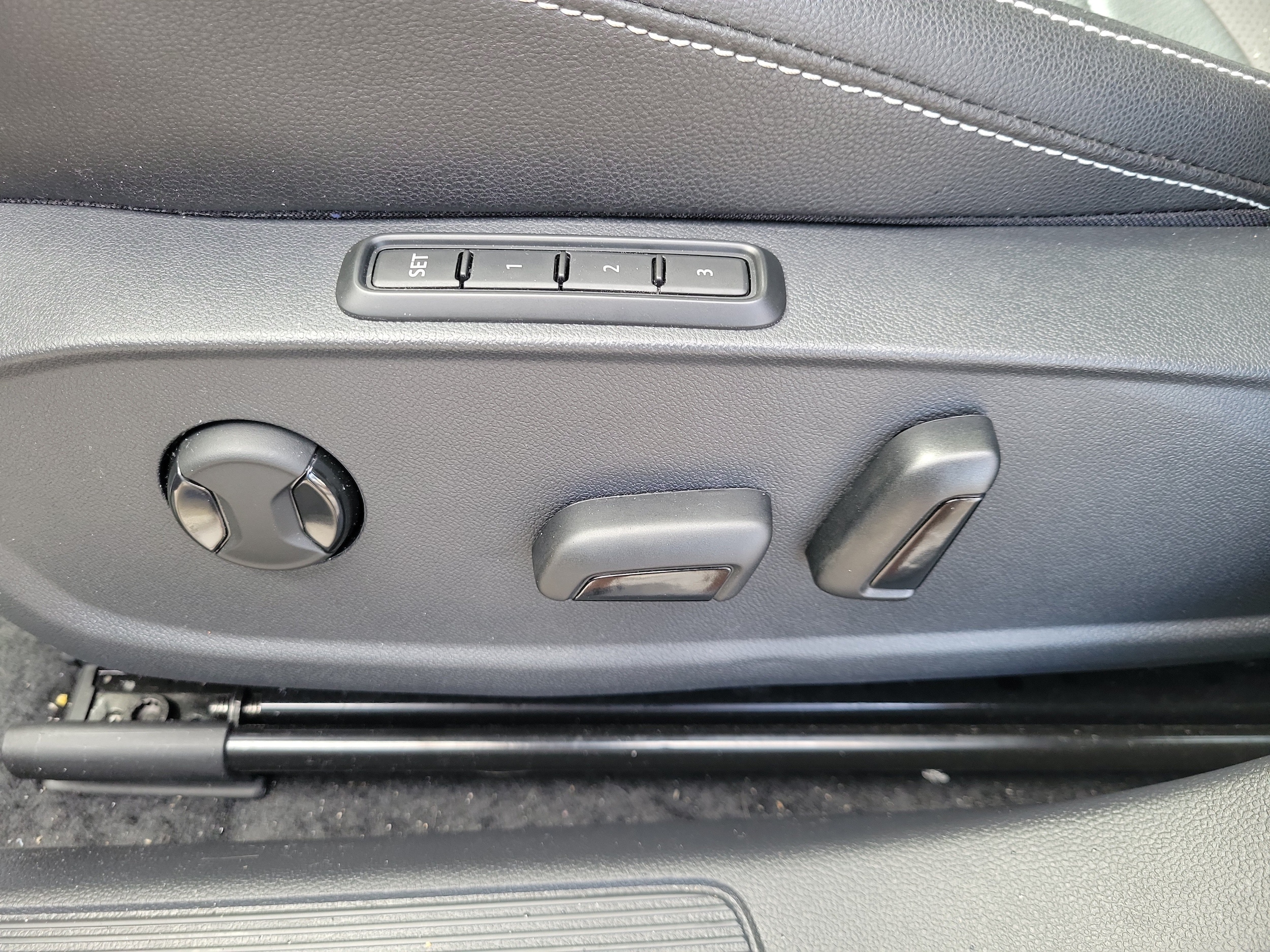 2024 Volkswagen Jetta SEL - Photo 15