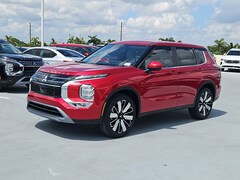 2025 Mitsubishi Outlander SE SUV