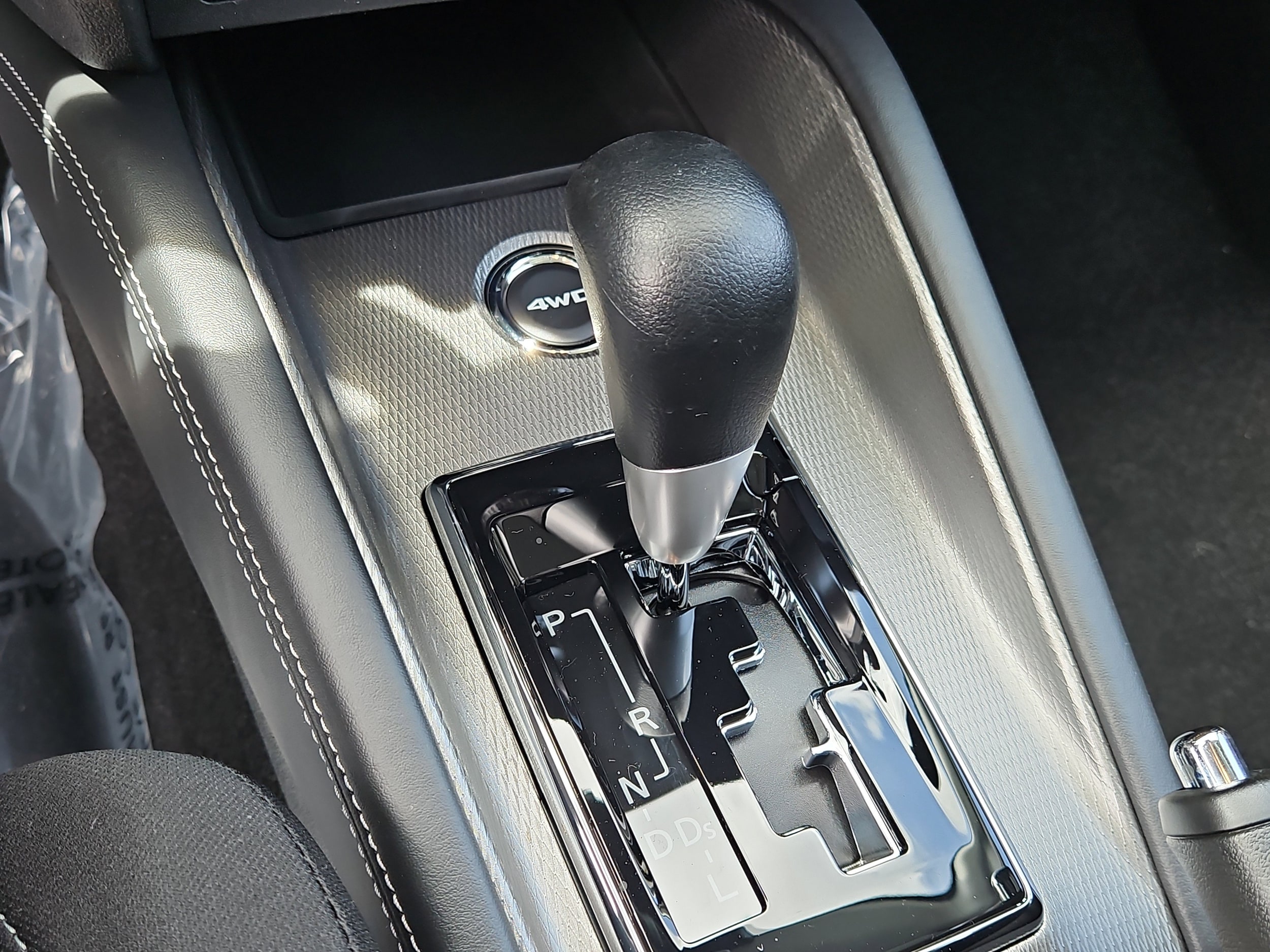 2025 Mitsubishi Outlander Sport ES - Photo 18