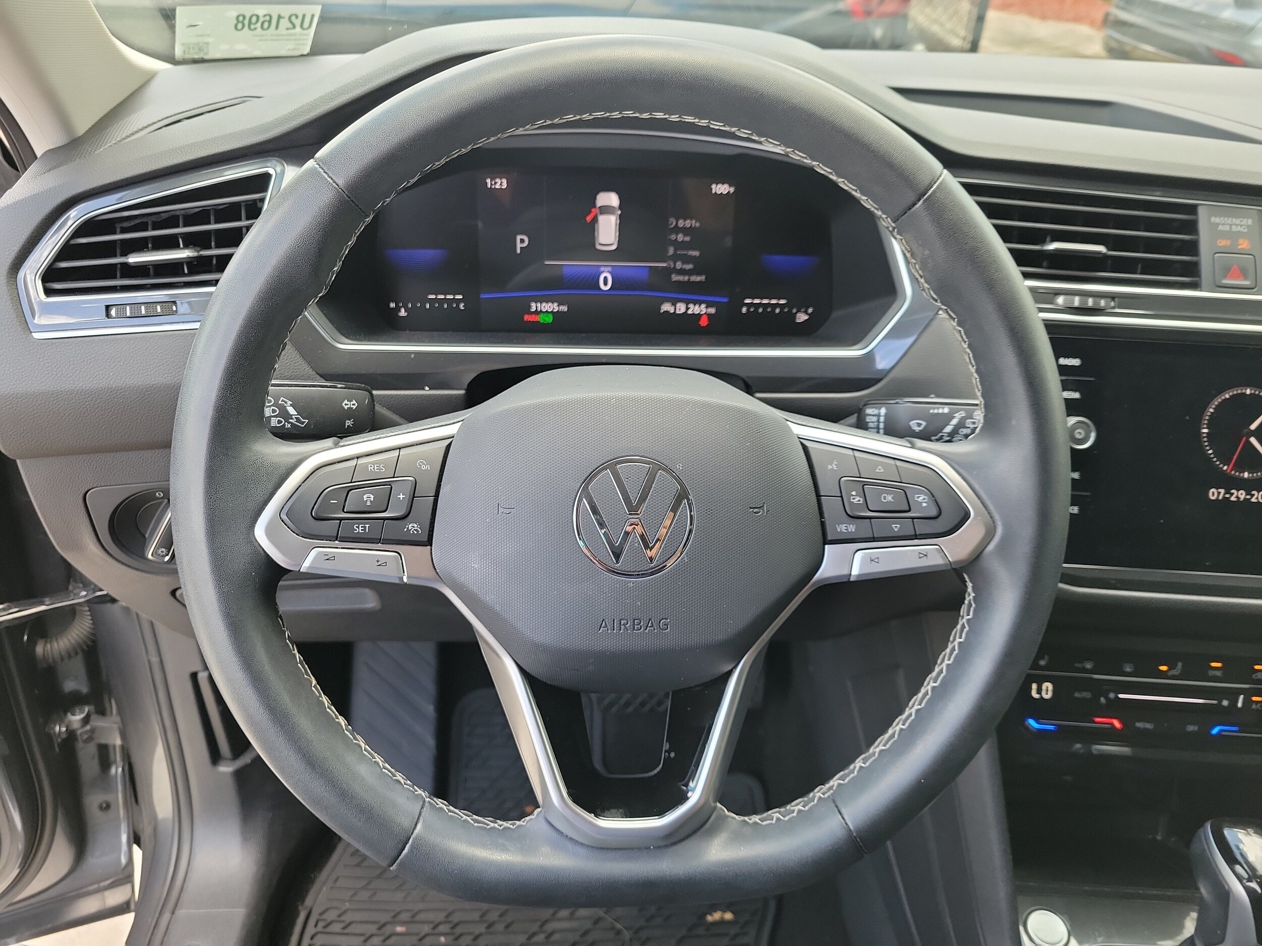 2023 Volkswagen Tiguan SE - Photo 21