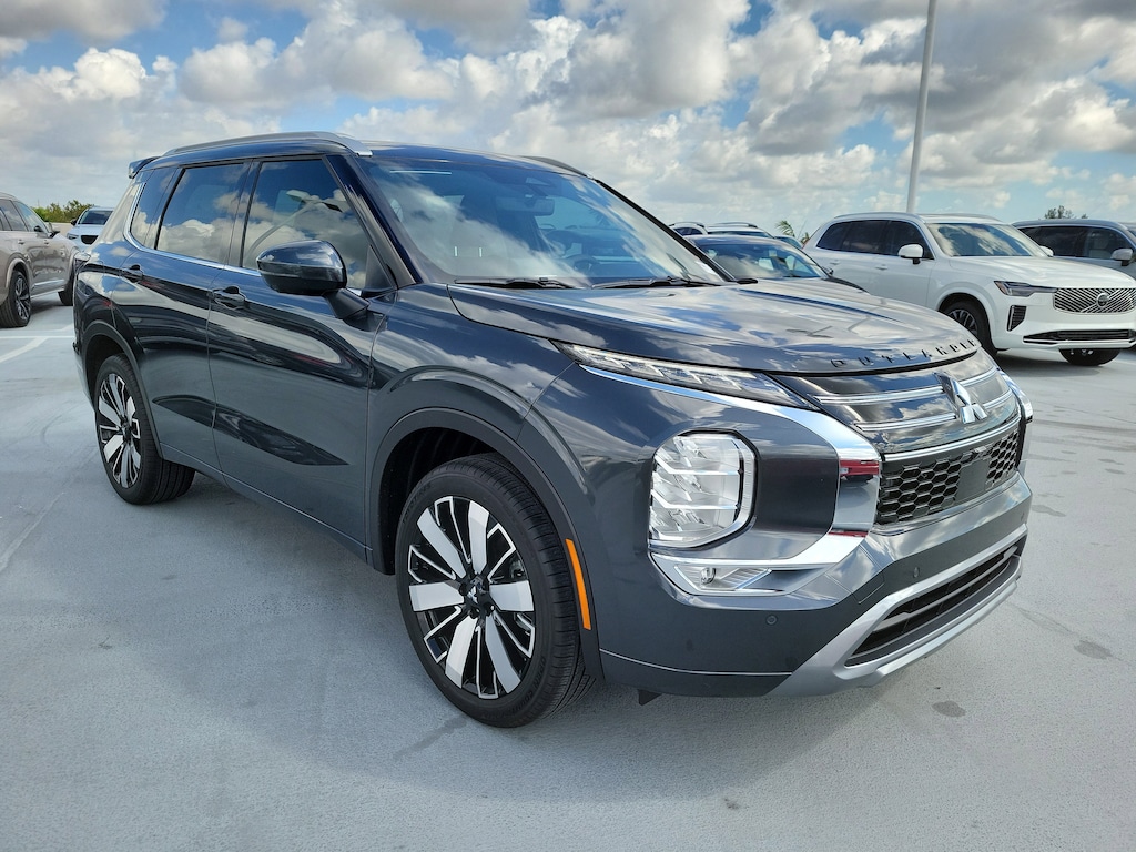 New 2026 Mitsubishi Outlander SEL SUV