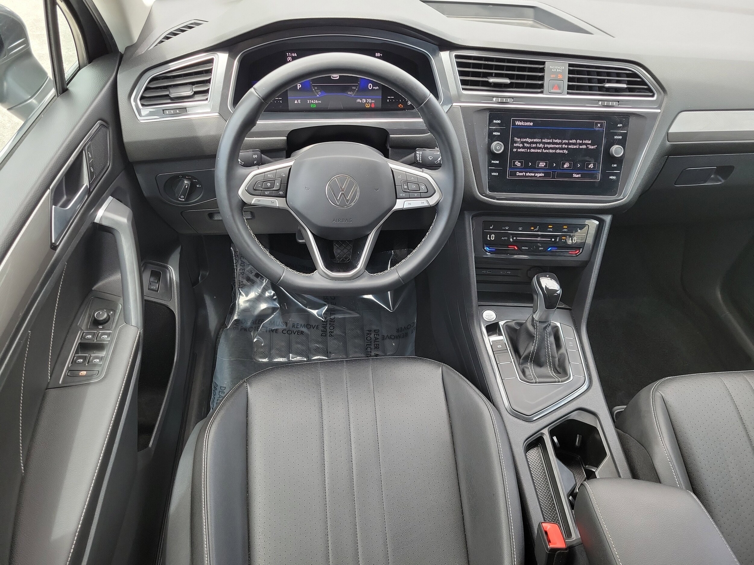 2023 Volkswagen Tiguan SE - Photo 14