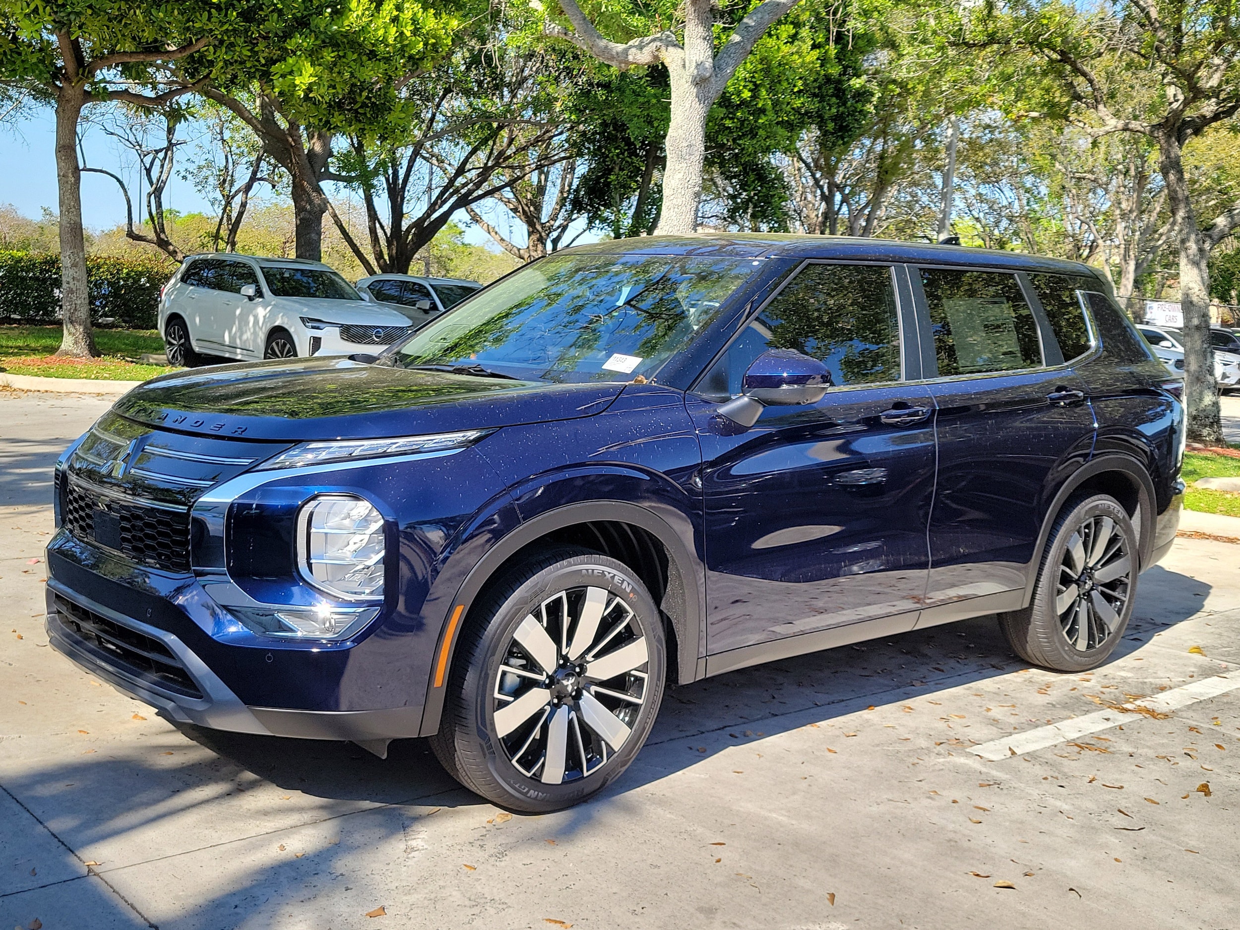 2026 Mitsubishi Outlander SE