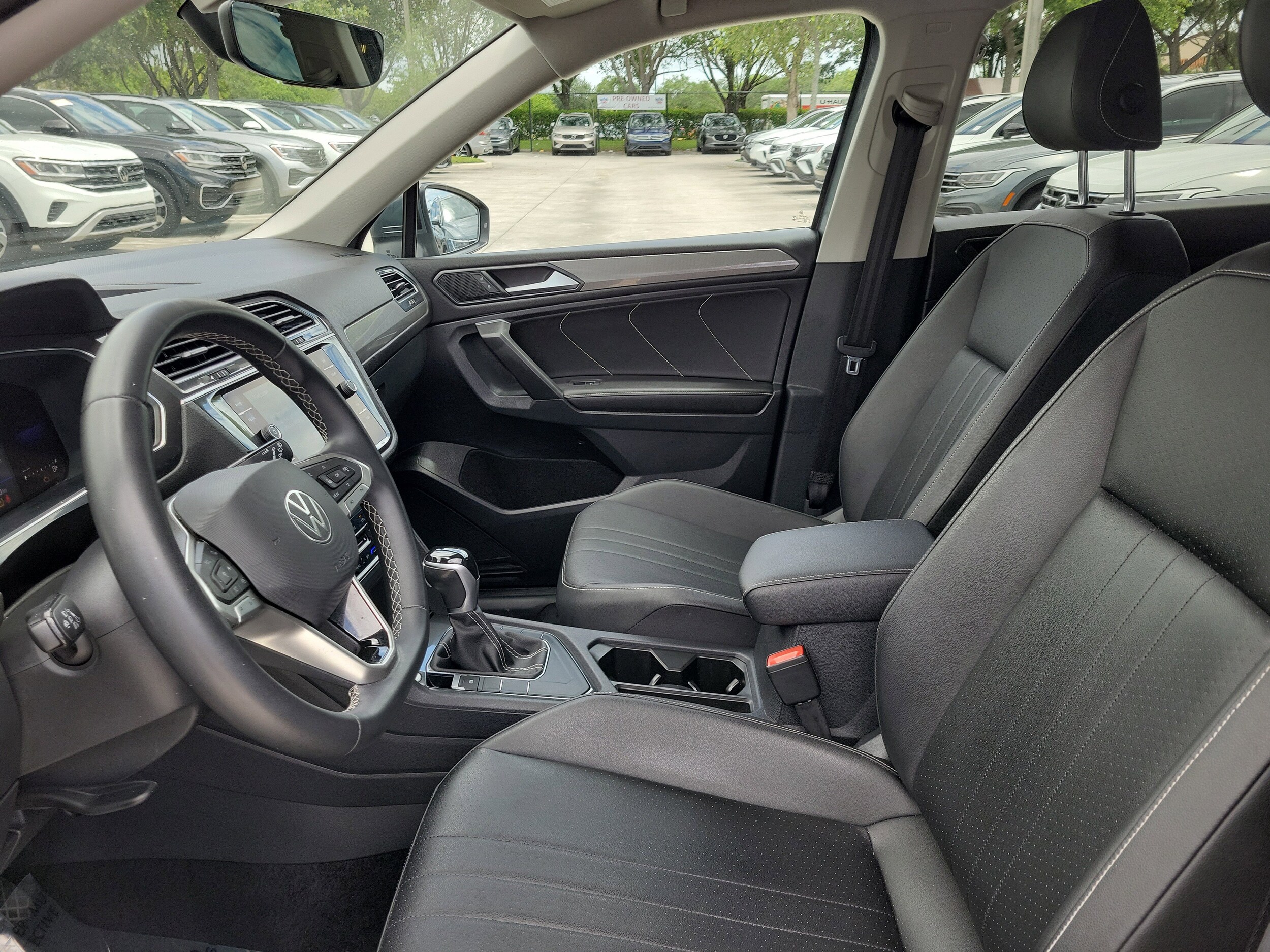 2023 Volkswagen Tiguan SE - Photo 18