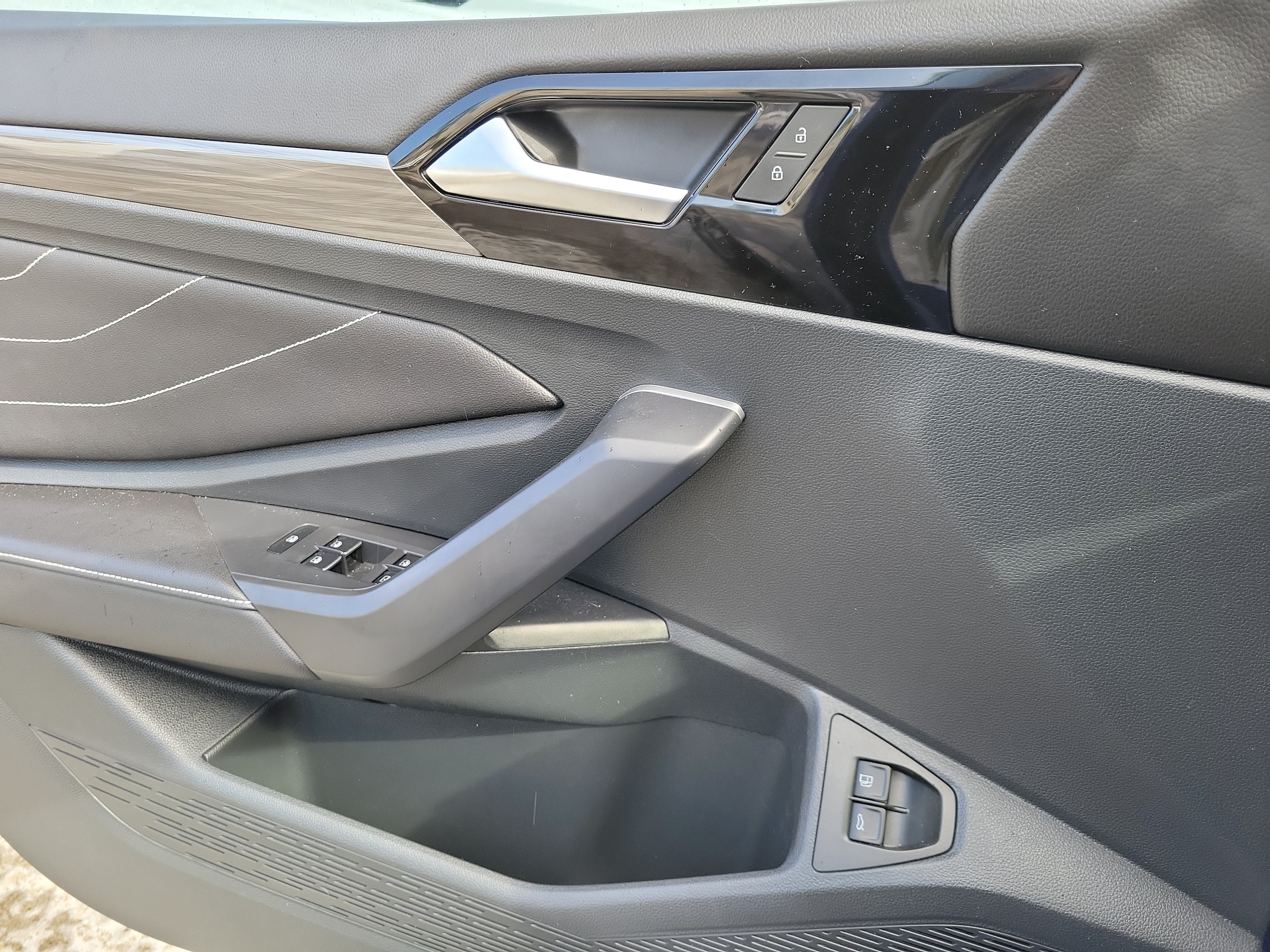 2024 Volkswagen Jetta SEL - Photo 16