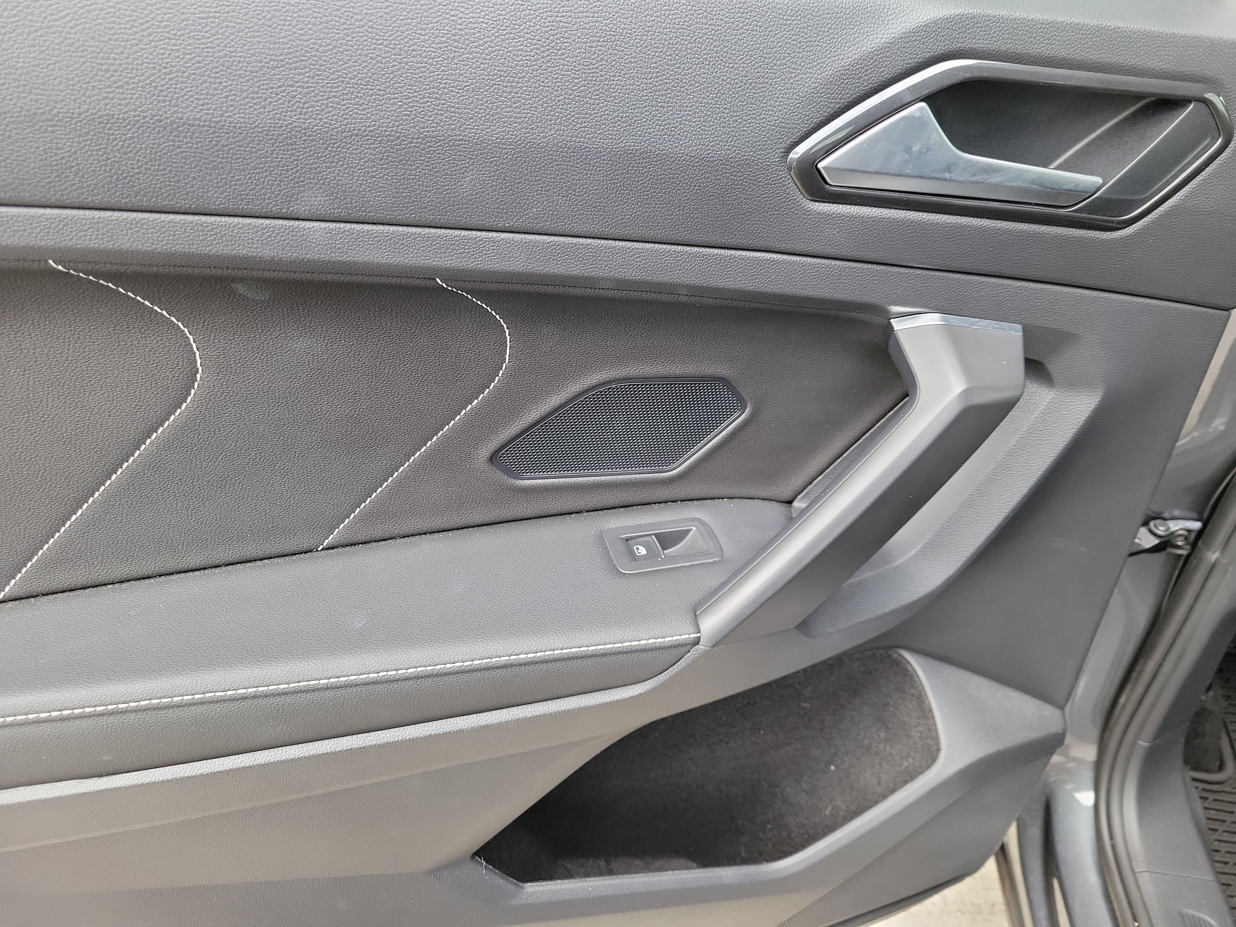 2023 Volkswagen Tiguan S - Photo 14