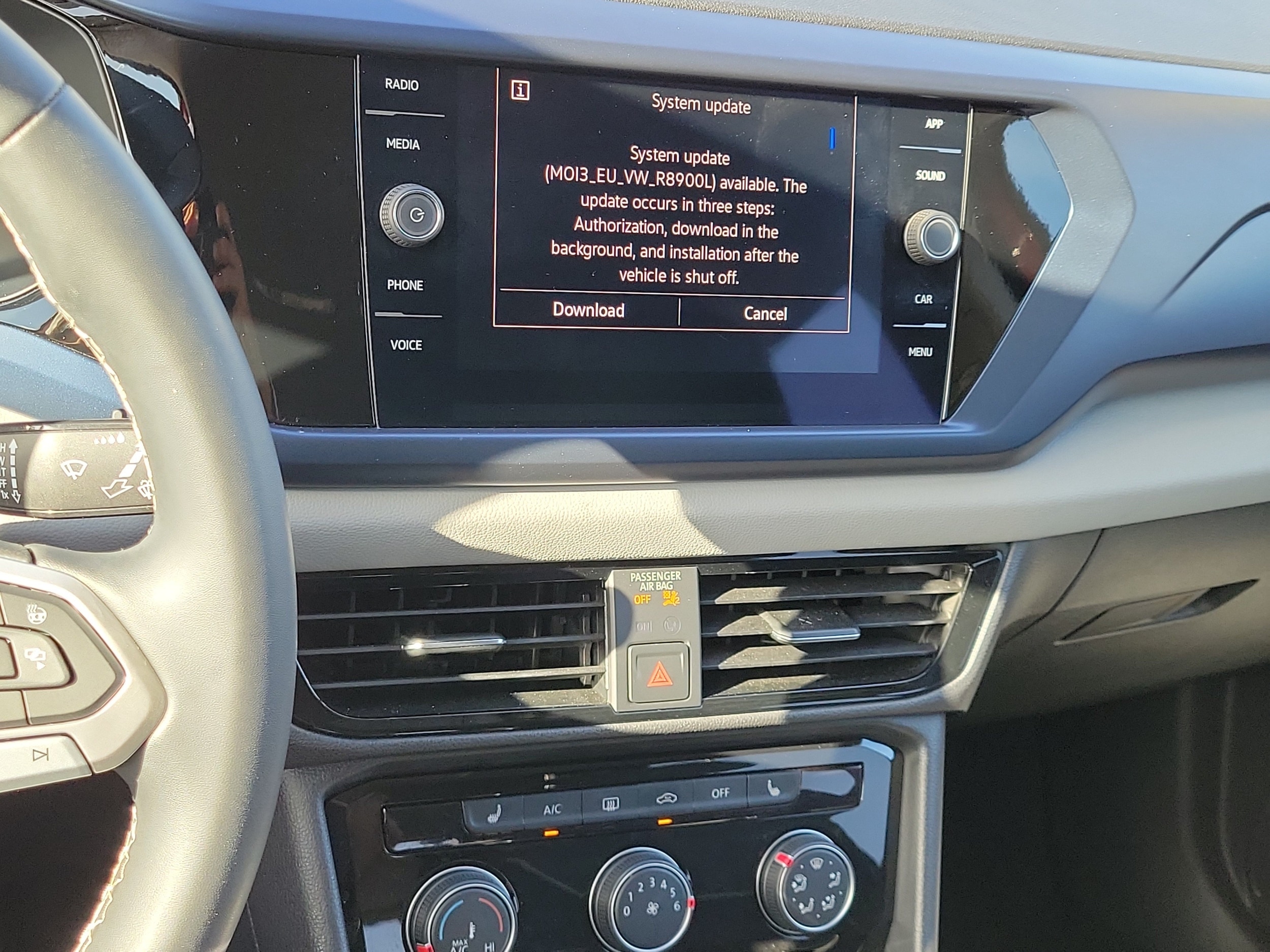 2023 Volkswagen Taos SE - Photo 21