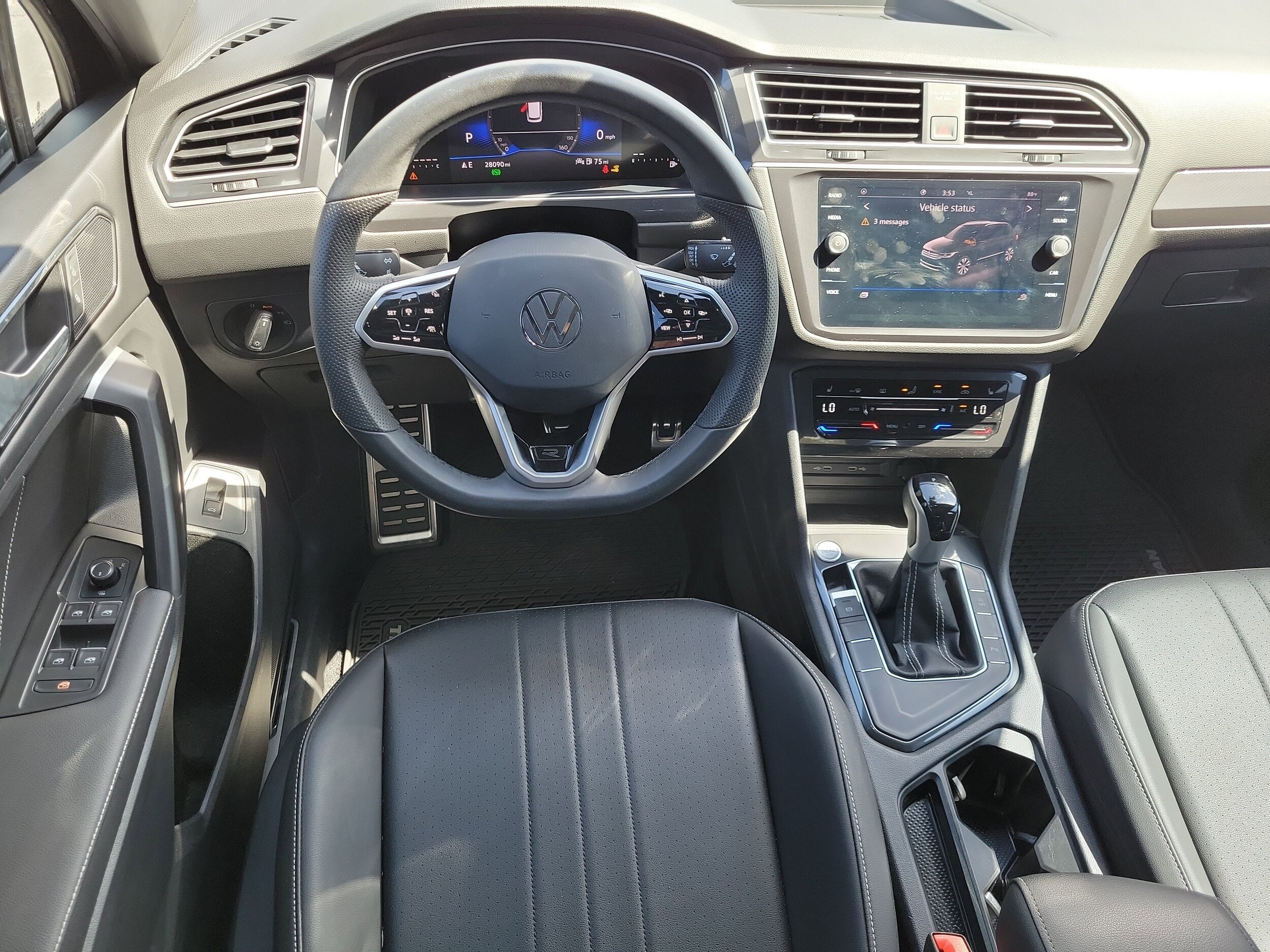 2024 Volkswagen Tiguan SE R-LINE BLACK - Photo 11