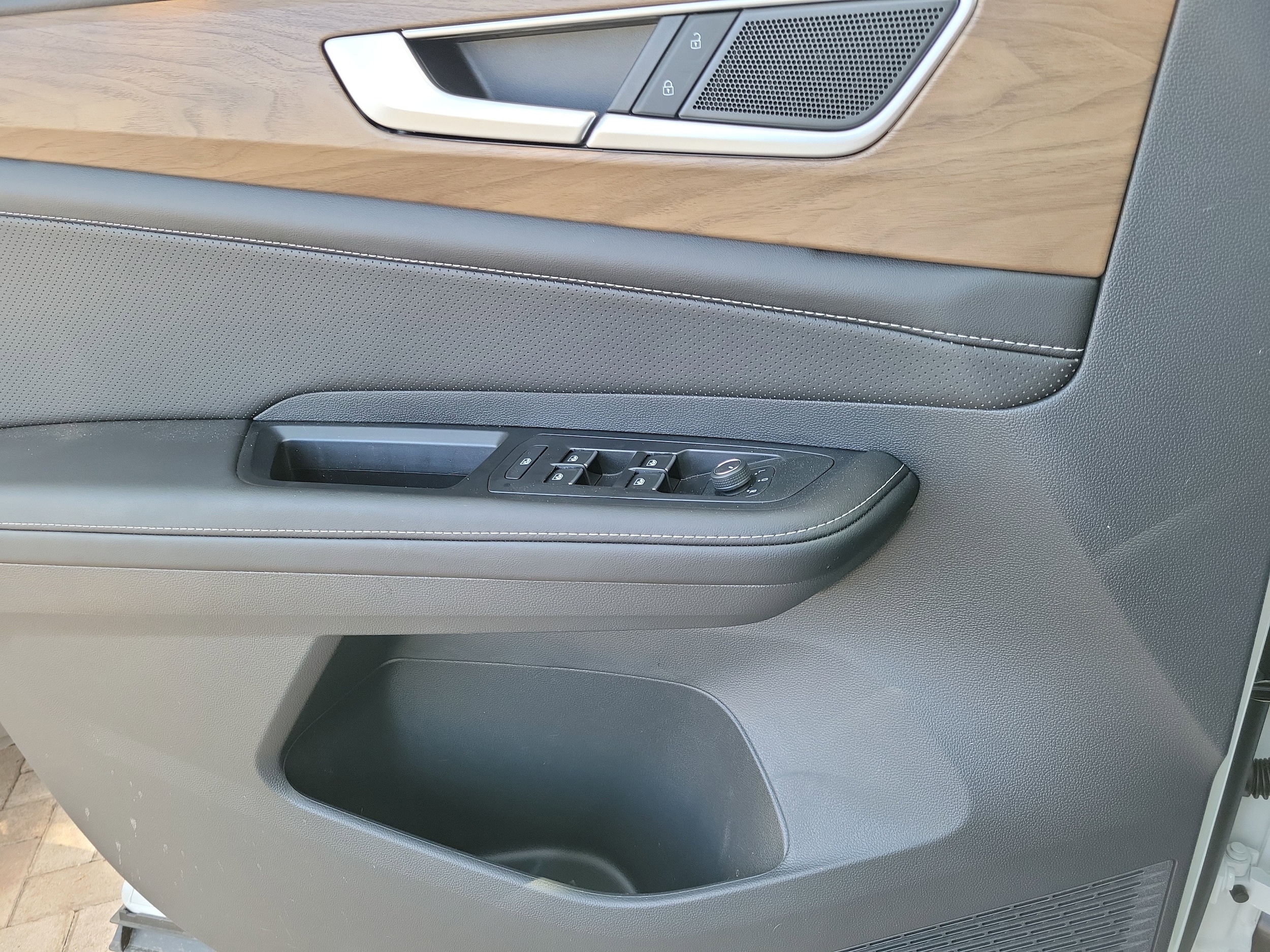 2026 Volkswagen Atlas SE - Photo 17