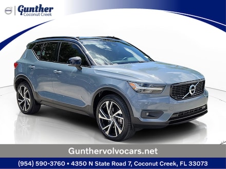 2021 Volvo XC40 T5 R-Design SUV